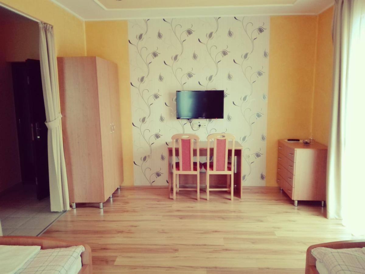 Fonix Apartmanhaz Nagypáli المظهر الخارجي الصورة