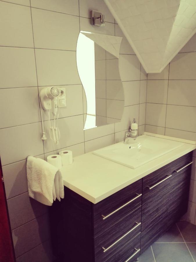 Fonix Apartmanhaz Nagypáli المظهر الخارجي الصورة
